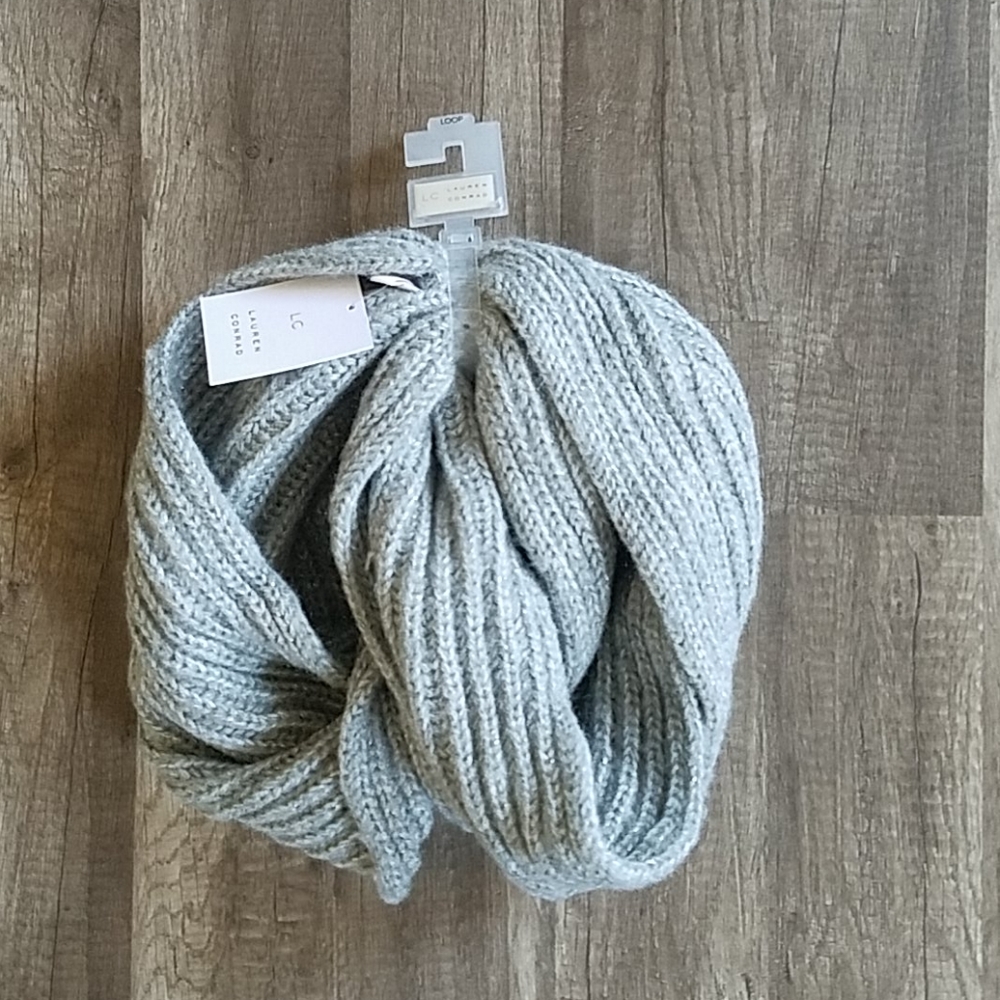 LC Lauren Condrad Gray Mettalic Infinity Scarf NWT